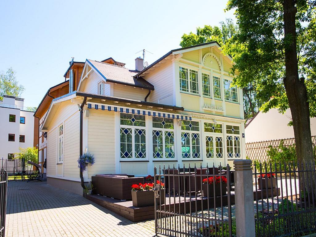Aparte Lux Jūrkalne Exterior foto